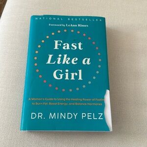 Fast like a girl book by Mindy Pelz